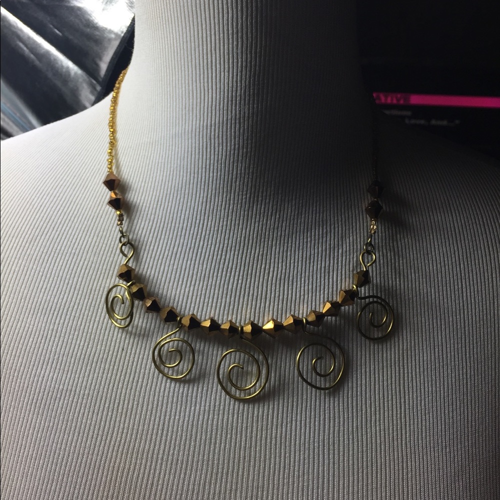 Final Price ♥️
 Unique Vintage Wirework Bead Necklace